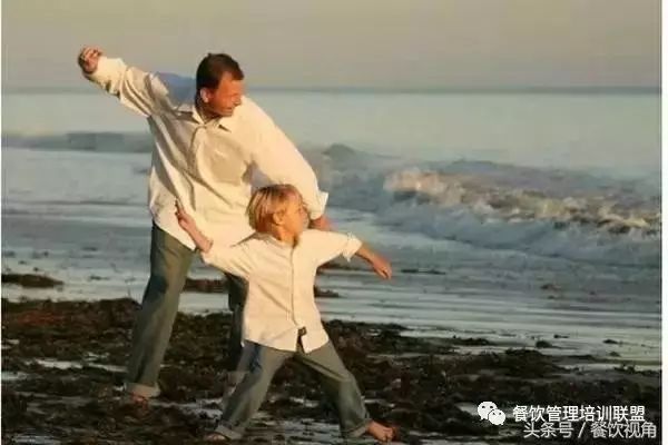 父親節(jié)策劃方案300_父親節(jié)活動主題方案公司_公司父親節(jié)活動策劃