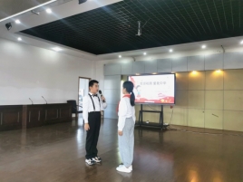 歌頌祖國，愛我中華——張渚小學(xué)開展聯(lián)合中隊主題隊會活動