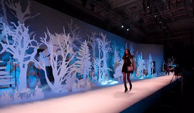 產(chǎn)品發(fā)布會(huì)議活動(dòng)策劃_產(chǎn)品發(fā)布會(huì)活動(dòng)目的_策劃會(huì)議發(fā)布活動(dòng)產(chǎn)品文案