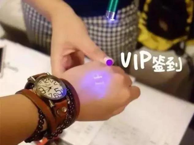 員工年會活動形式_年會形式員工活動方案_年會形式員工活動策劃方案