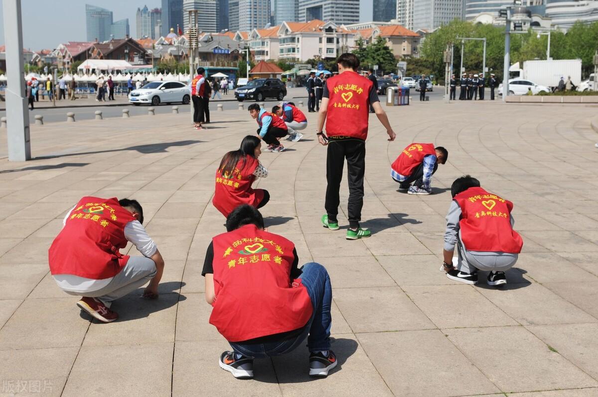 五四青年節(jié)系列活動策劃方案：學(xué)習(xí)、進(jìn)步、奉獻(xiàn)