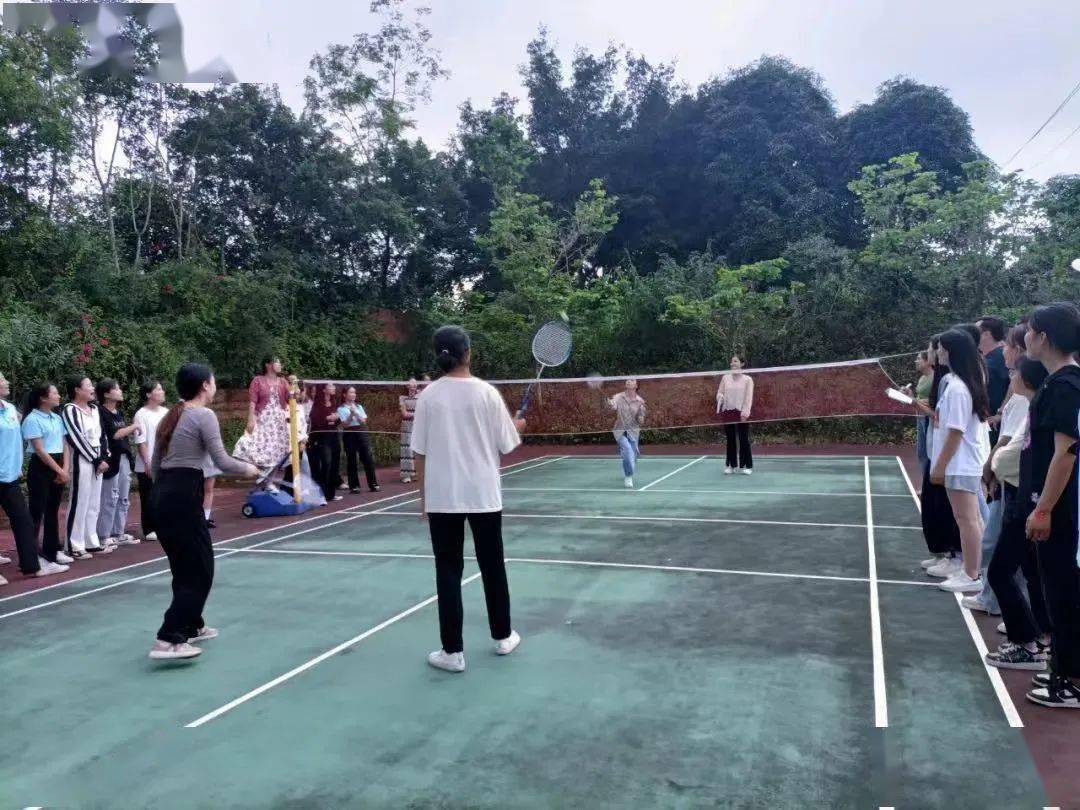 花花大世界秋游活動(dòng)策劃_秋游花花大世界作文_花花大世界春游日記