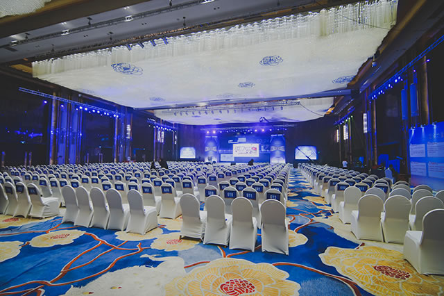 年會場地布置要點與方案：主題、色彩、外場和內(nèi)場布置全解析