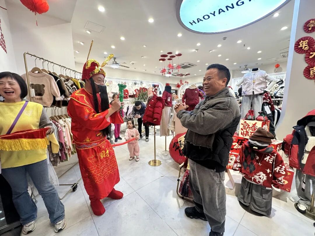 童裝批發(fā)零售活動(dòng)_端午節(jié)童裝活動(dòng)策劃_簡(jiǎn)村童裝城樂(lè)購(gòu)節(jié)